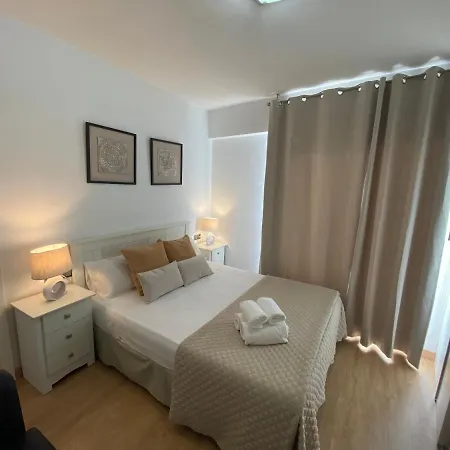 Travel Habitat - Centro Apartment *